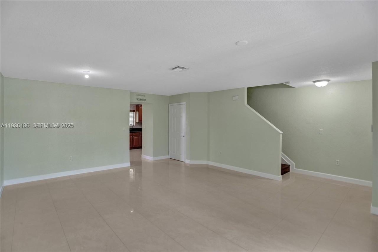 5967 Glasgow Way #0 - Photo 7 of 30