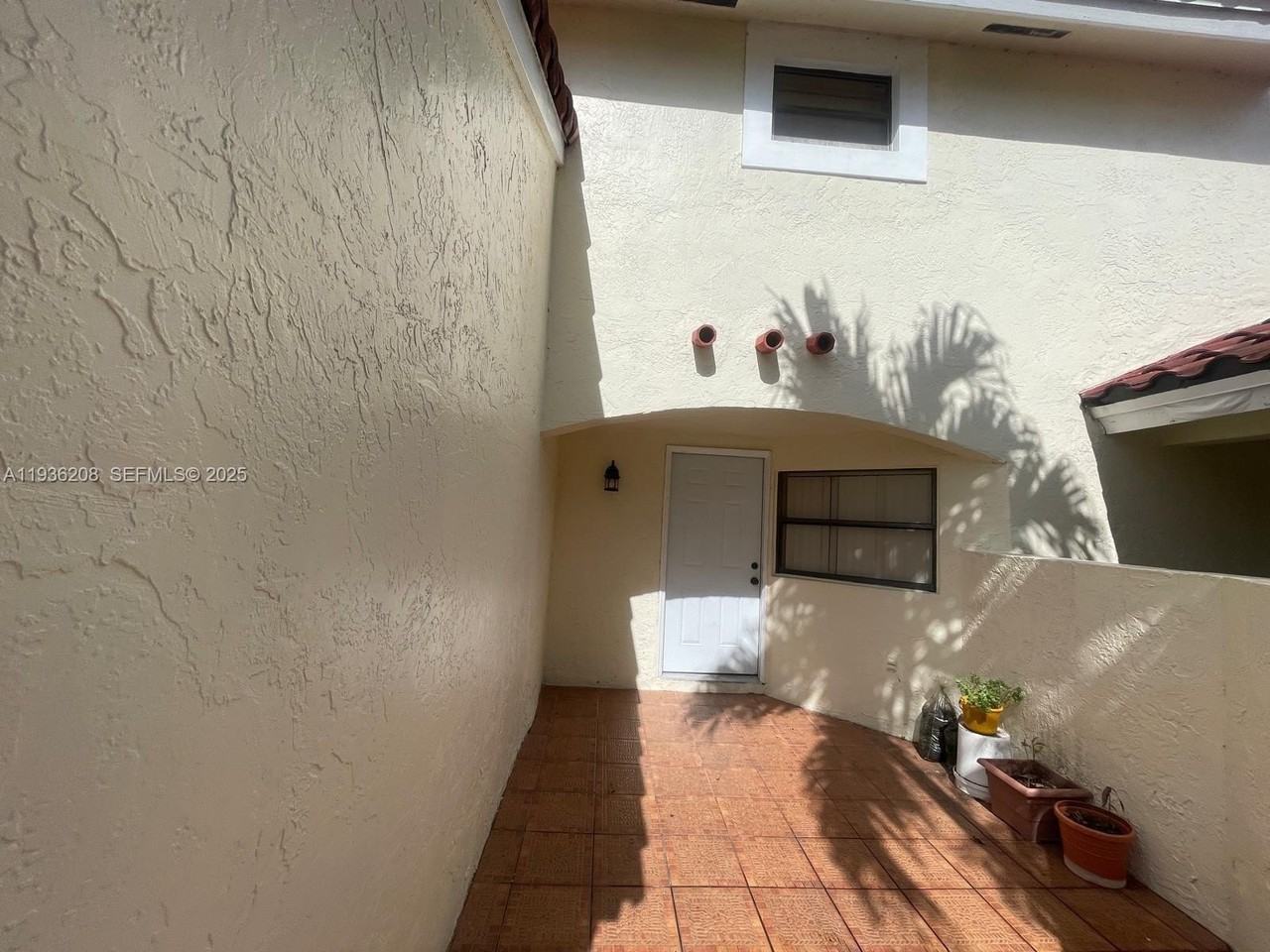 1400 San Remo Cir #1400 - Photo 2 of 19