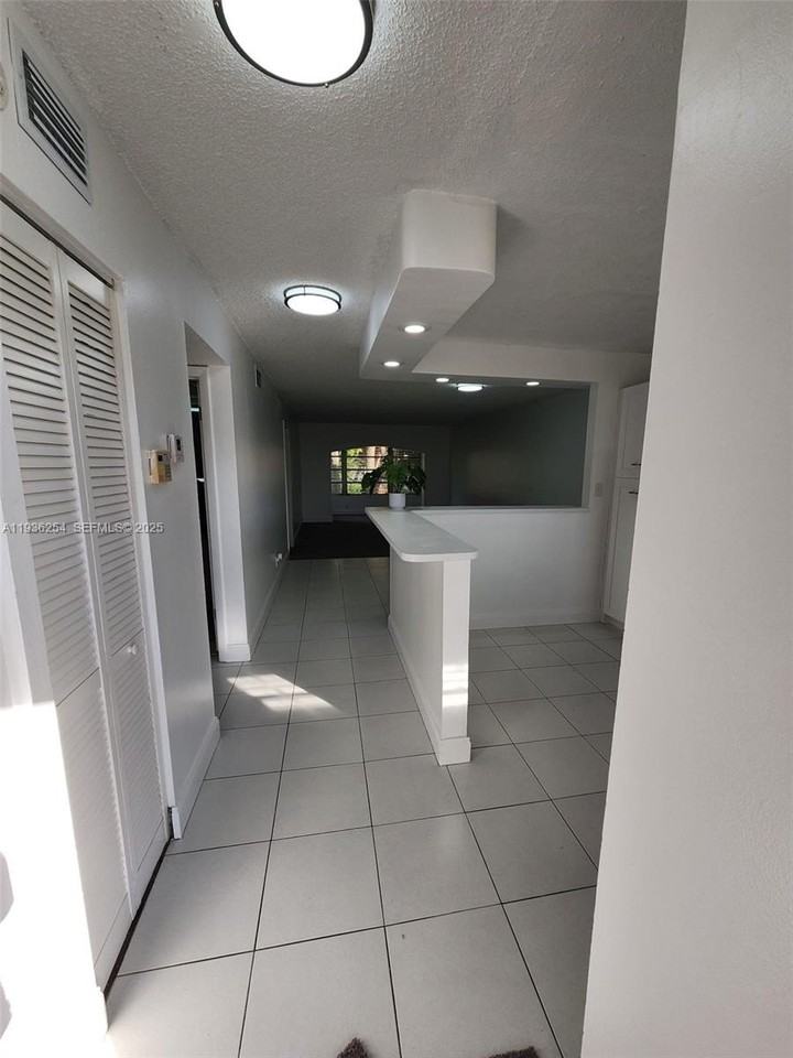 609 S State Road 7 #2C - Photo 4 of 40