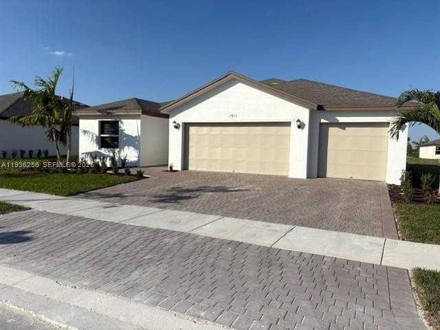 17435 Sw 285th St - Photo 3 of 24