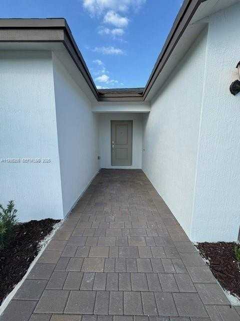 17435 Sw 285th St - Photo 4 of 24