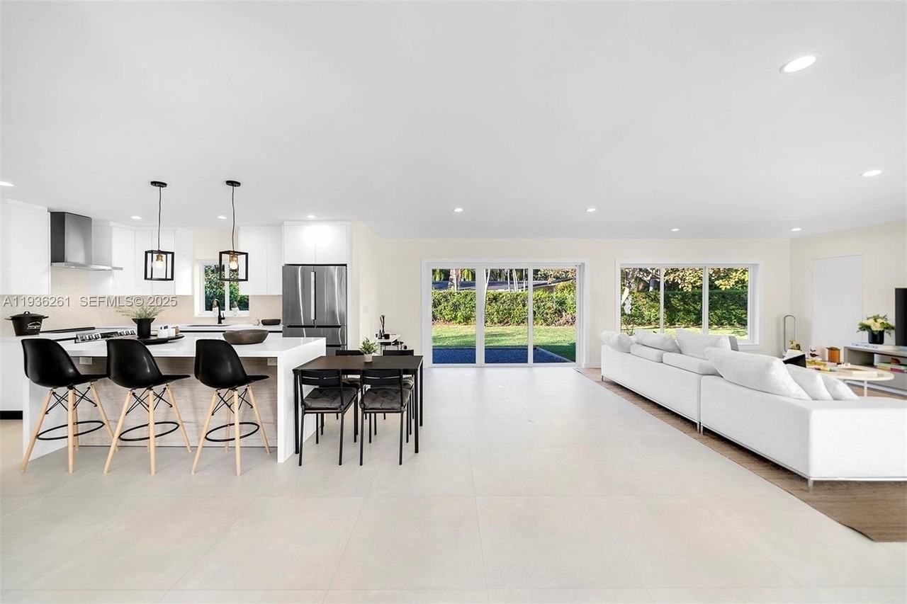 5835 Sw 100th Ter - Photo 7 of 19