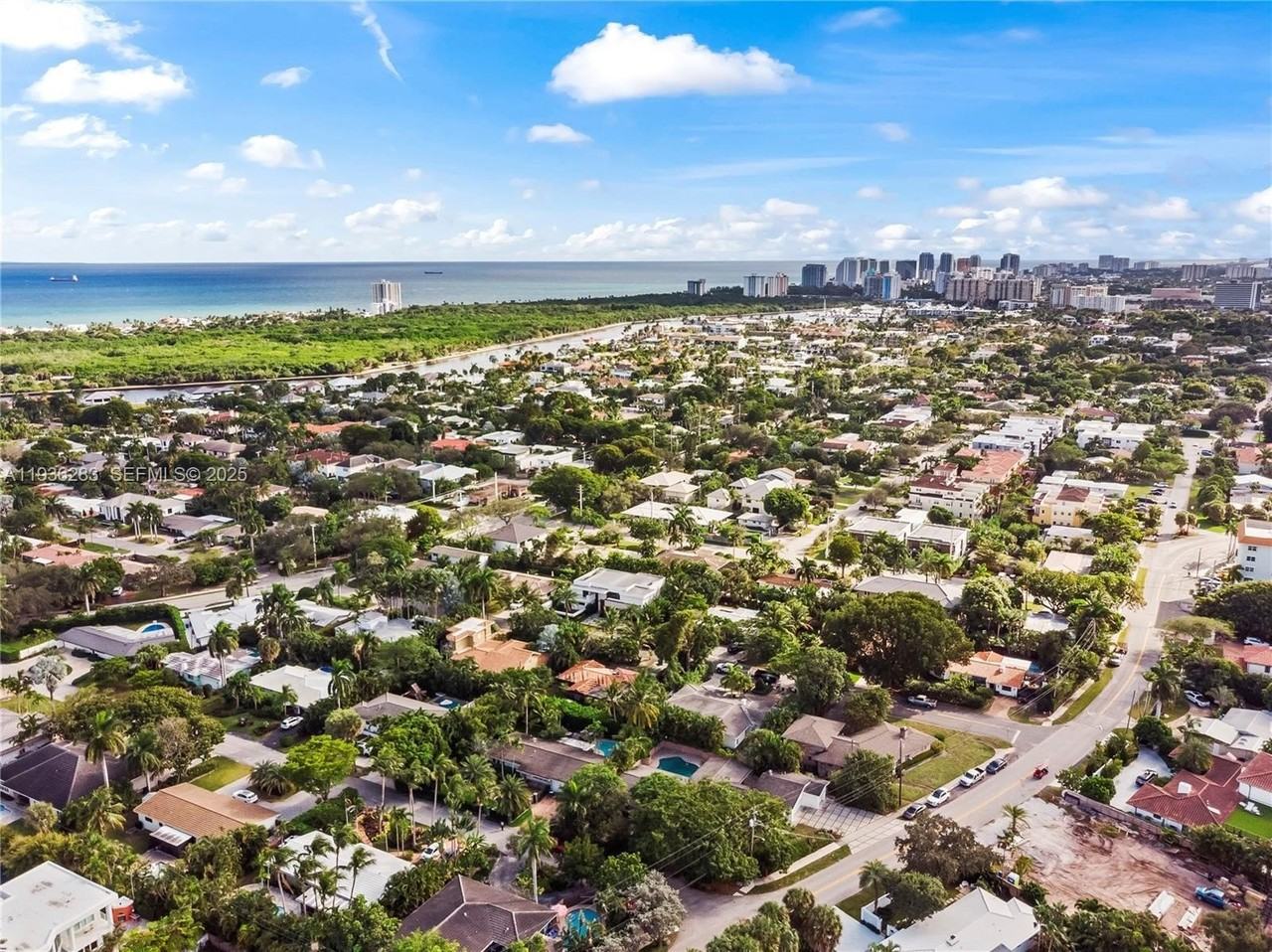 2132 Middle River Dr - Photo 5 of 50