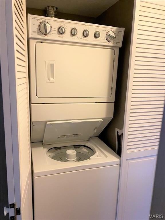 2506 Creve Coeur Mill Rd #6 - Photo 6 of 10