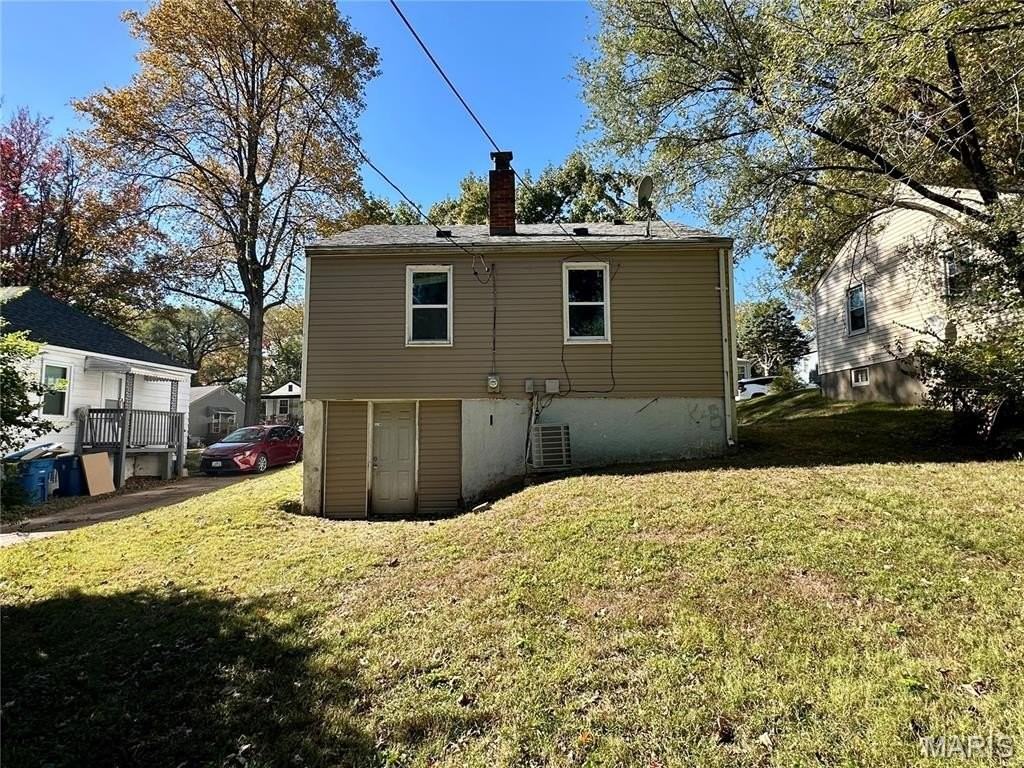 7121 Lamont Dr - Photo 7 of 47