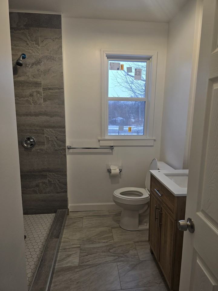 3631 Helen St #3635 - Photo 3 of 8