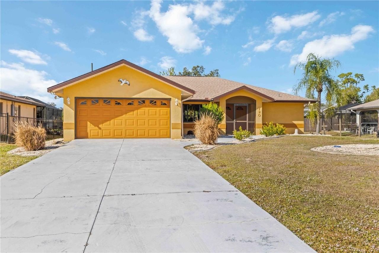 120 Aurora St - Photo 2 of 30