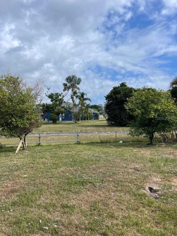 1708 Blue Lake Cir - Photo 7 of 10