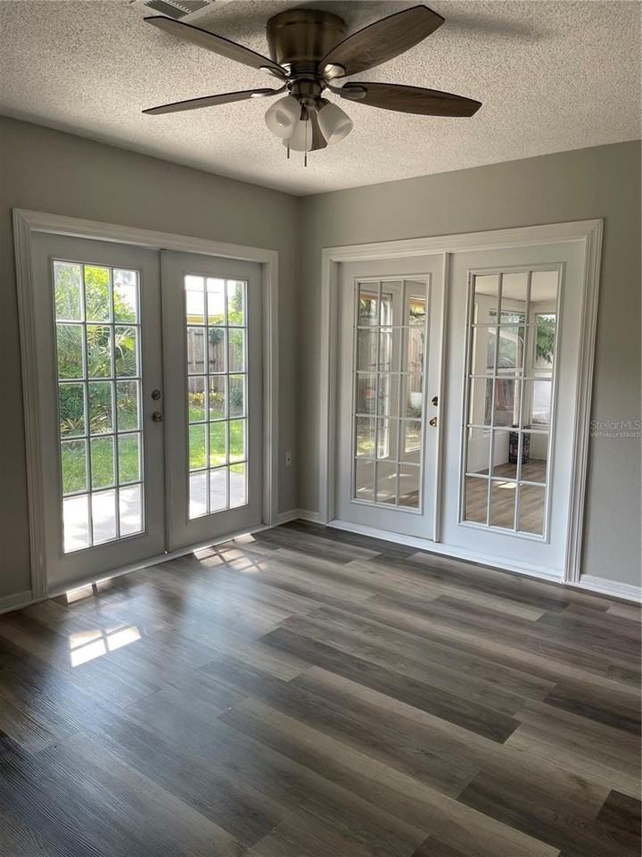 25 Fawn Ln - Photo 4 of 18