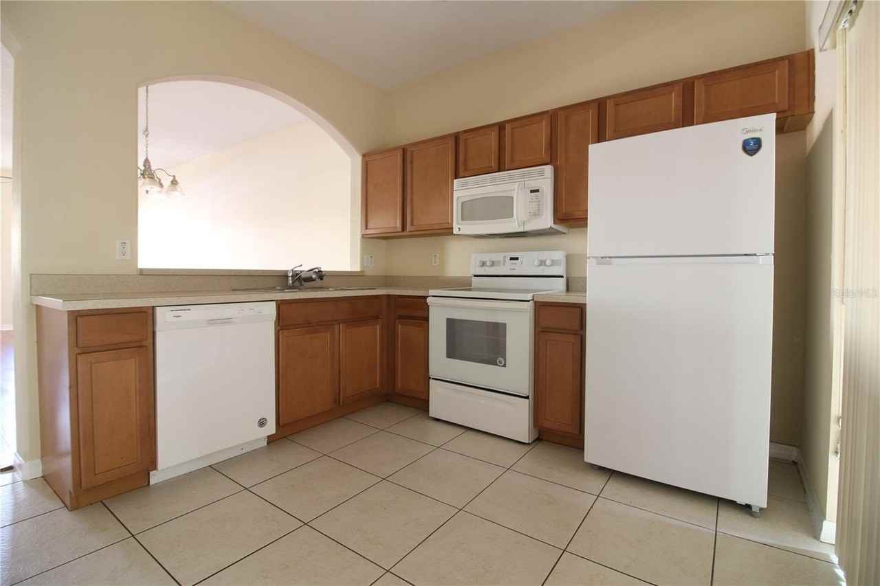 4155 Winding Vine Dr - Photo 7 of 18