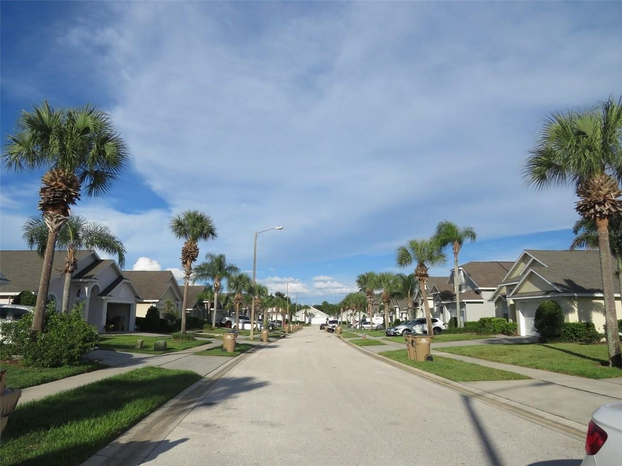 16625 Palm Spring Dr - Photo 3 of 41