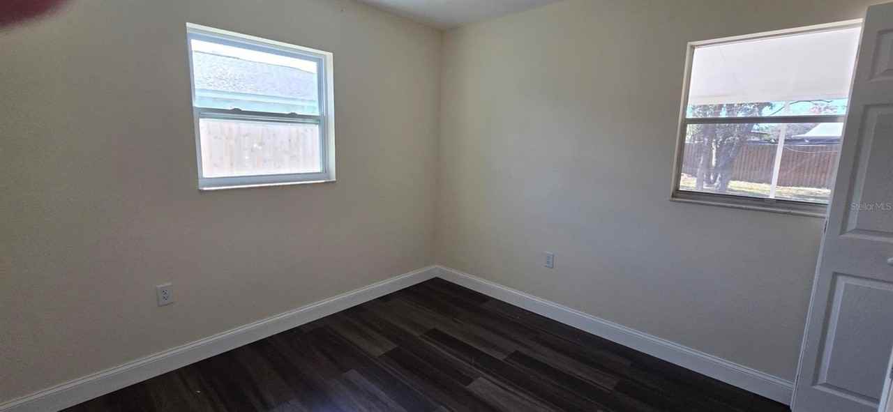 14724 Sw 38th Terrace Rd - Photo 7 of 13