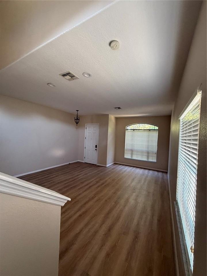 713 Bridgeford Crossing Blvd - Photo 3 of 42