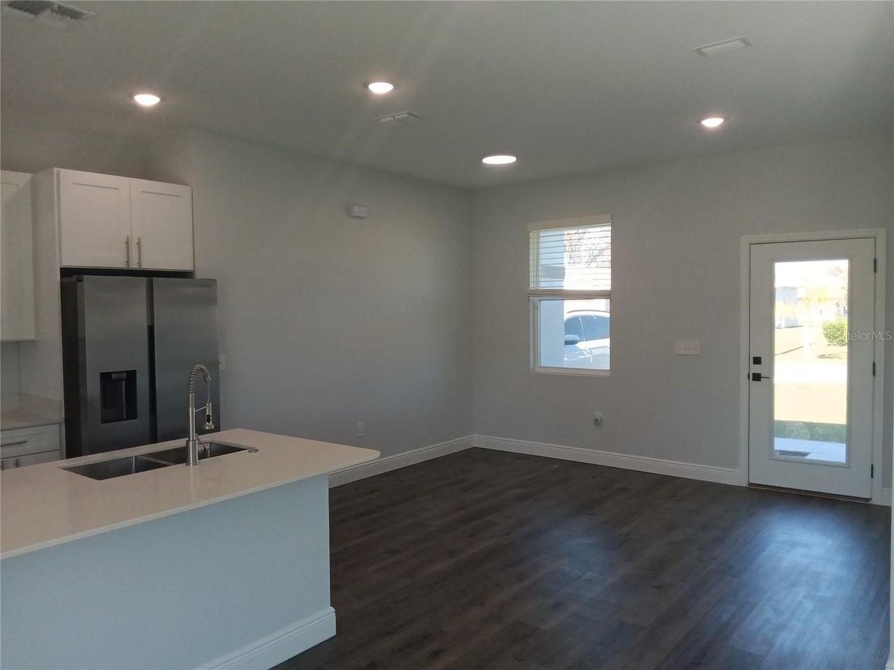 845 Marquis Ct - Photo 5 of 9