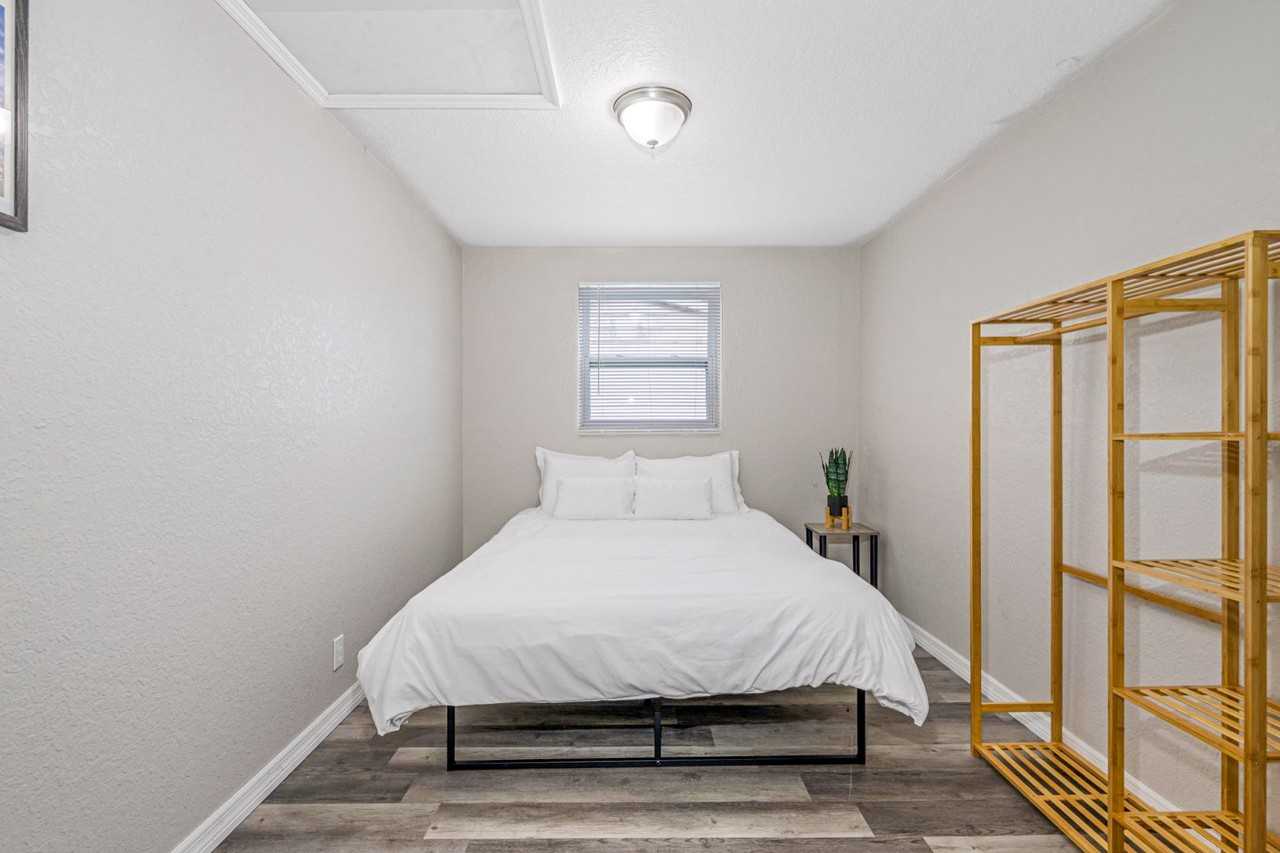 8005 East Doctor Martin Luther King Junior Boulevard - Photo 4 of 5