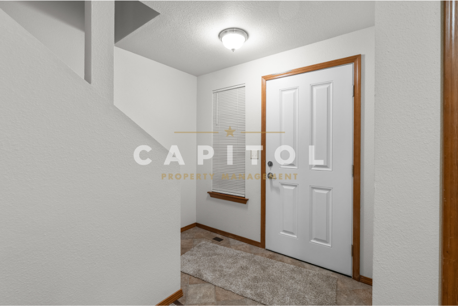 1402 5th Ave Sw - Photo 3 of 22