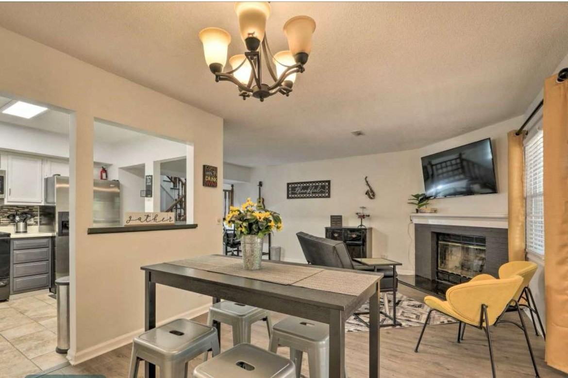 Woodymore Dr - Photo 3 of 19