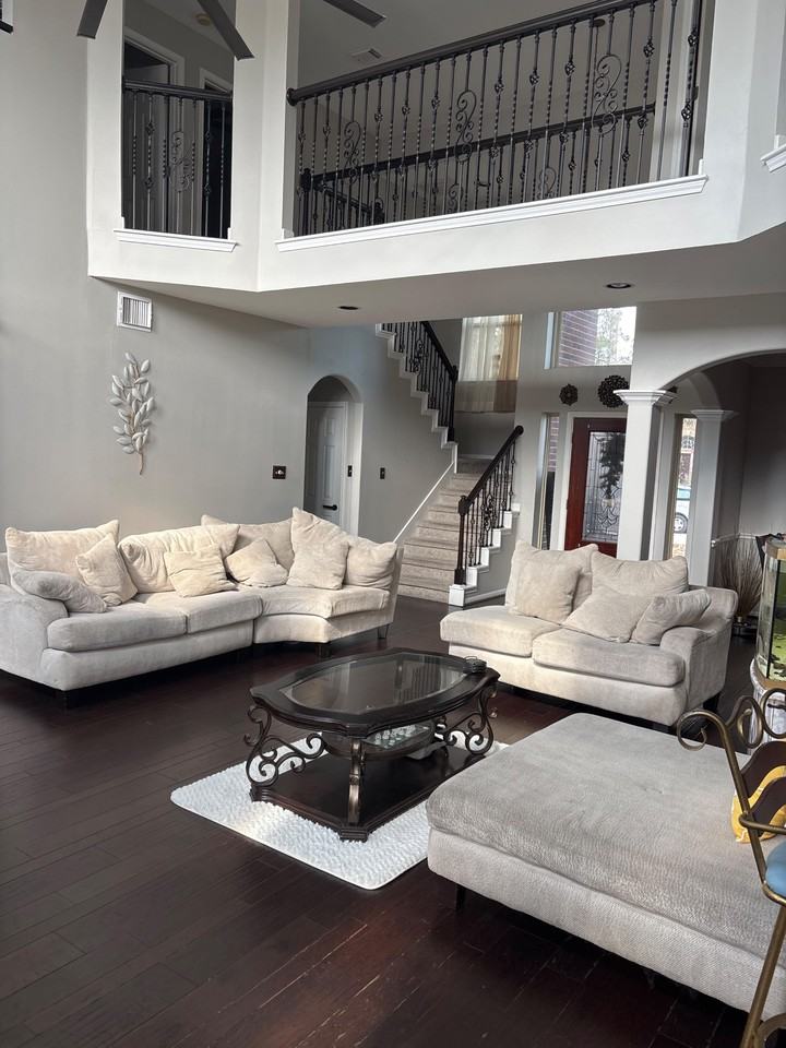 Calmar Dr - Photo 6 of 11