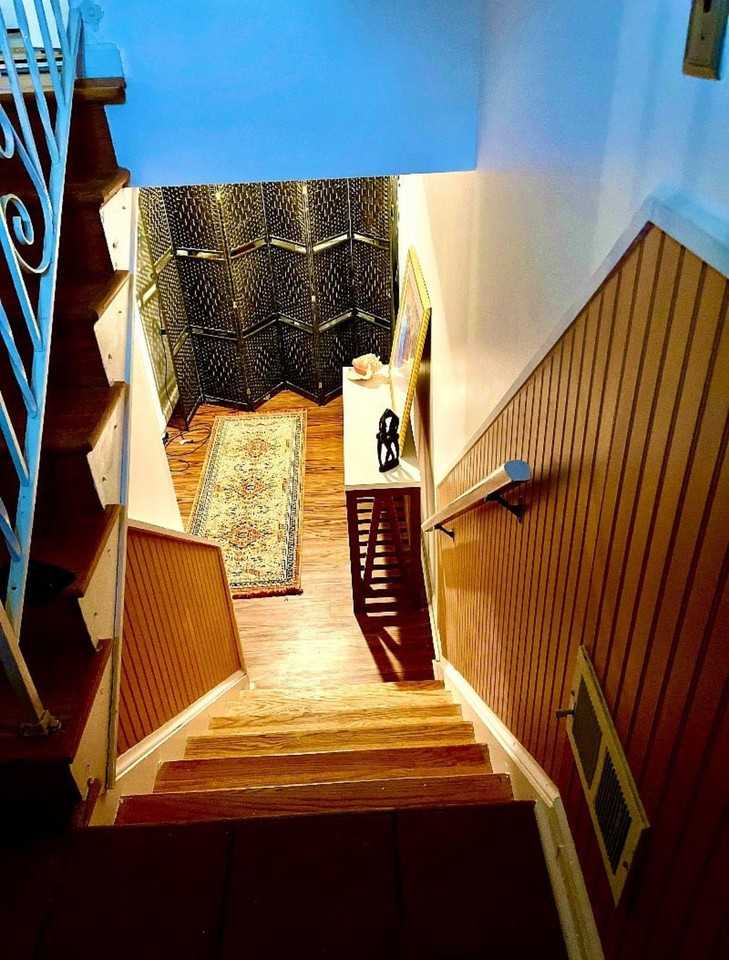 Ashford Dr - Photo 6 of 10