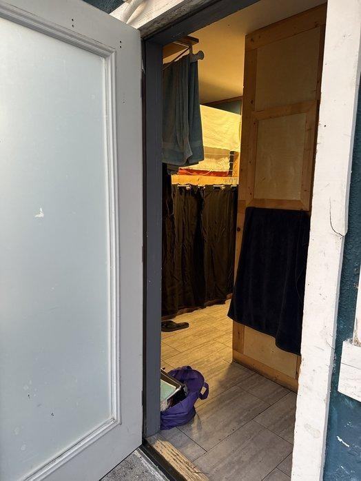 Melrose Ave - Photo 3 of 12