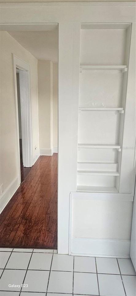 316 11th Ave Ne #3 - Photo 7 of 10