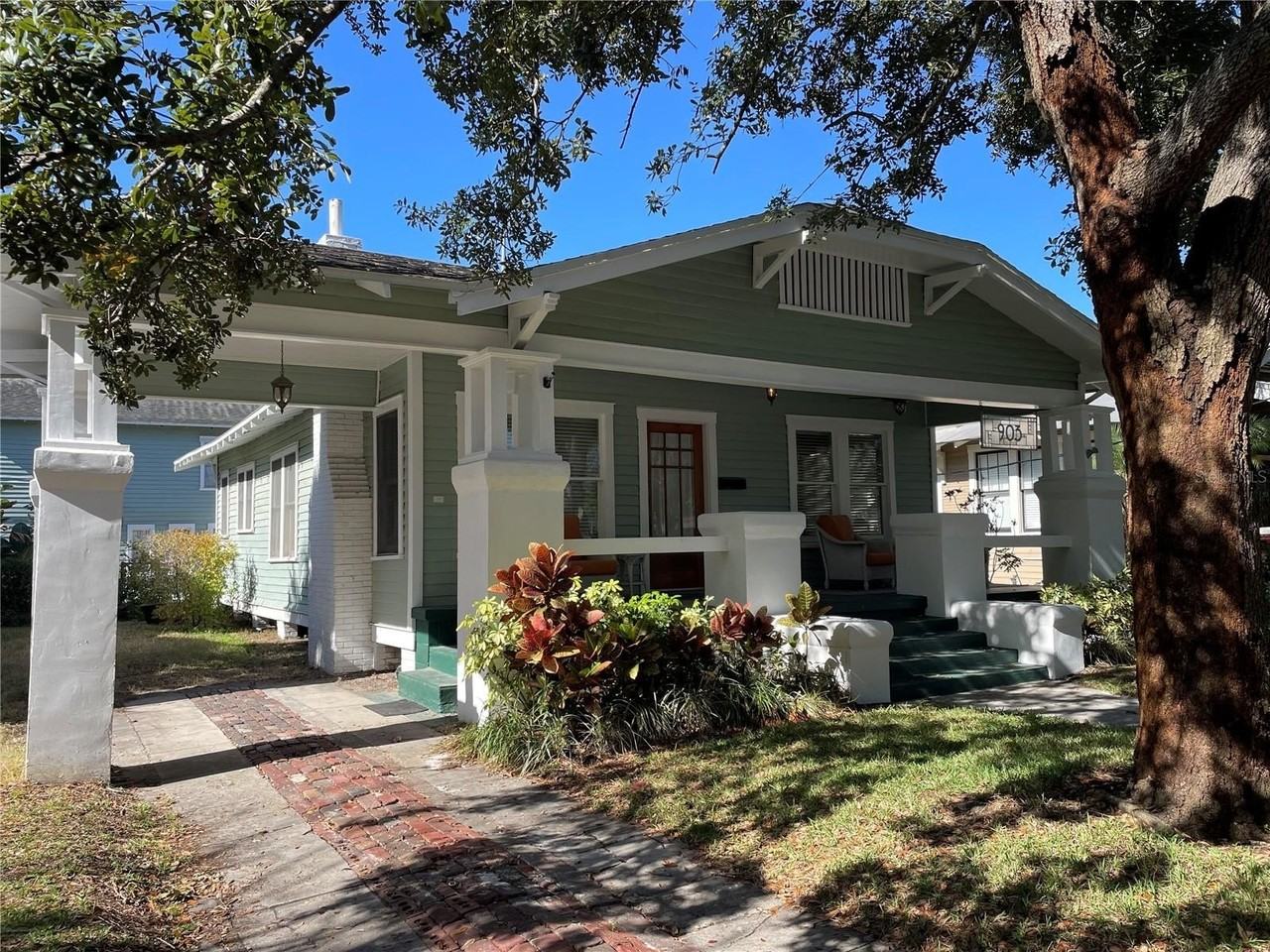 903 S Bruce St - Photo 3 of 37