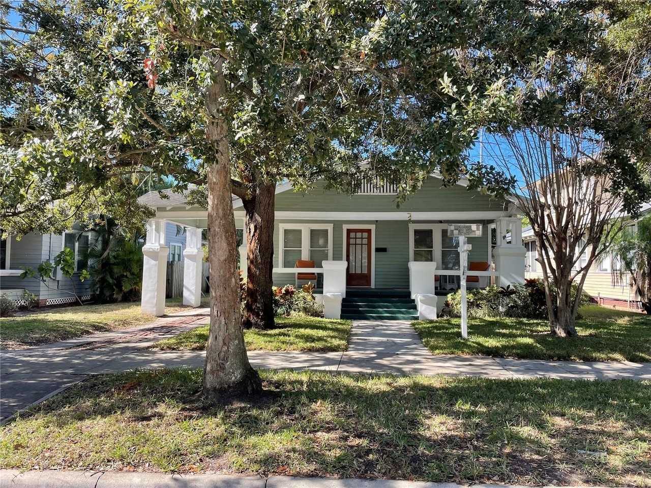 903 S Bruce St - Photo 4 of 37