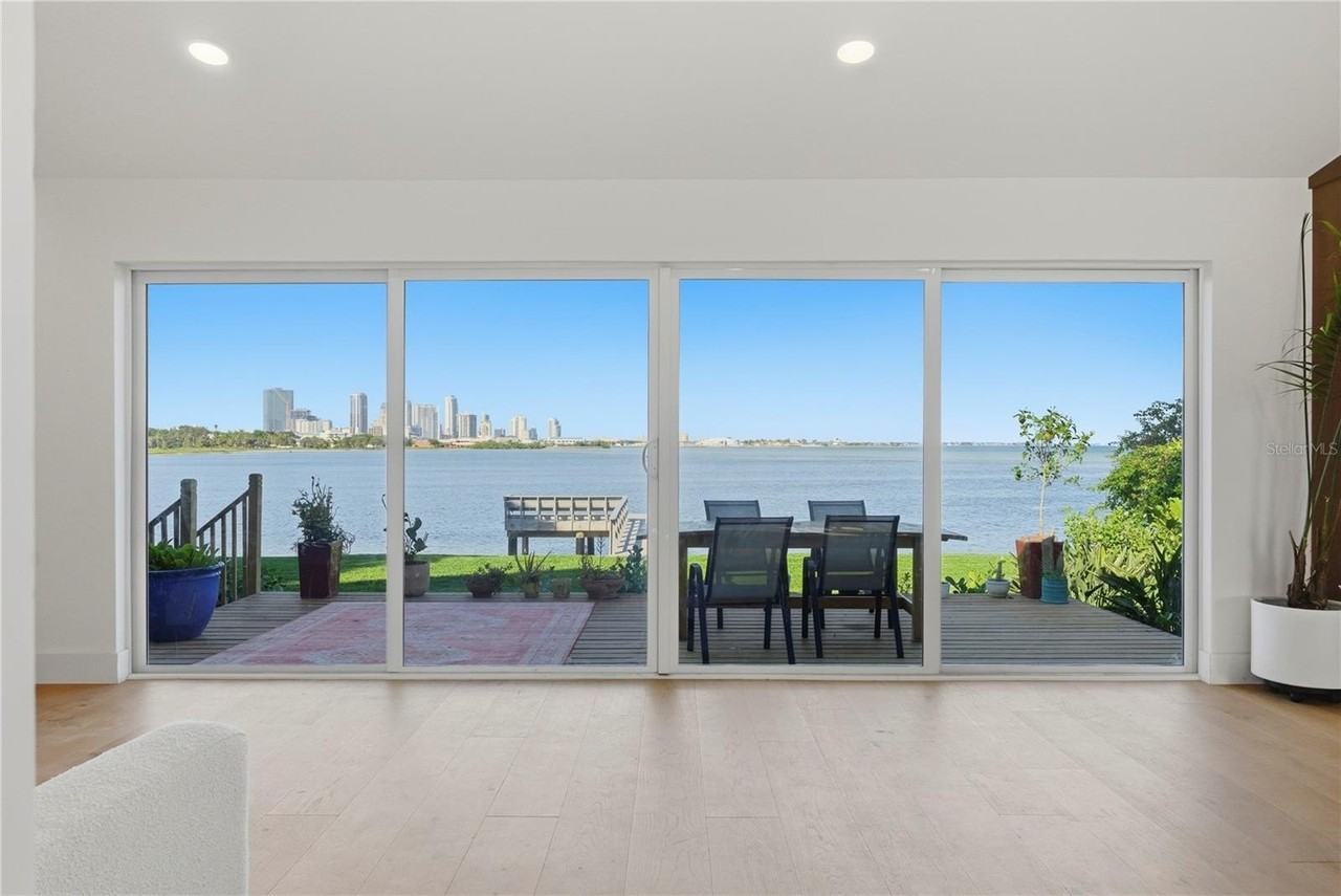 377 22nd Ave Se - Photo 5 of 40