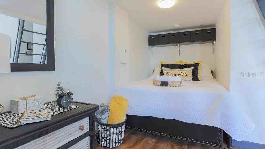 2004 N Howard Ave #205 - Photo 7 of 16