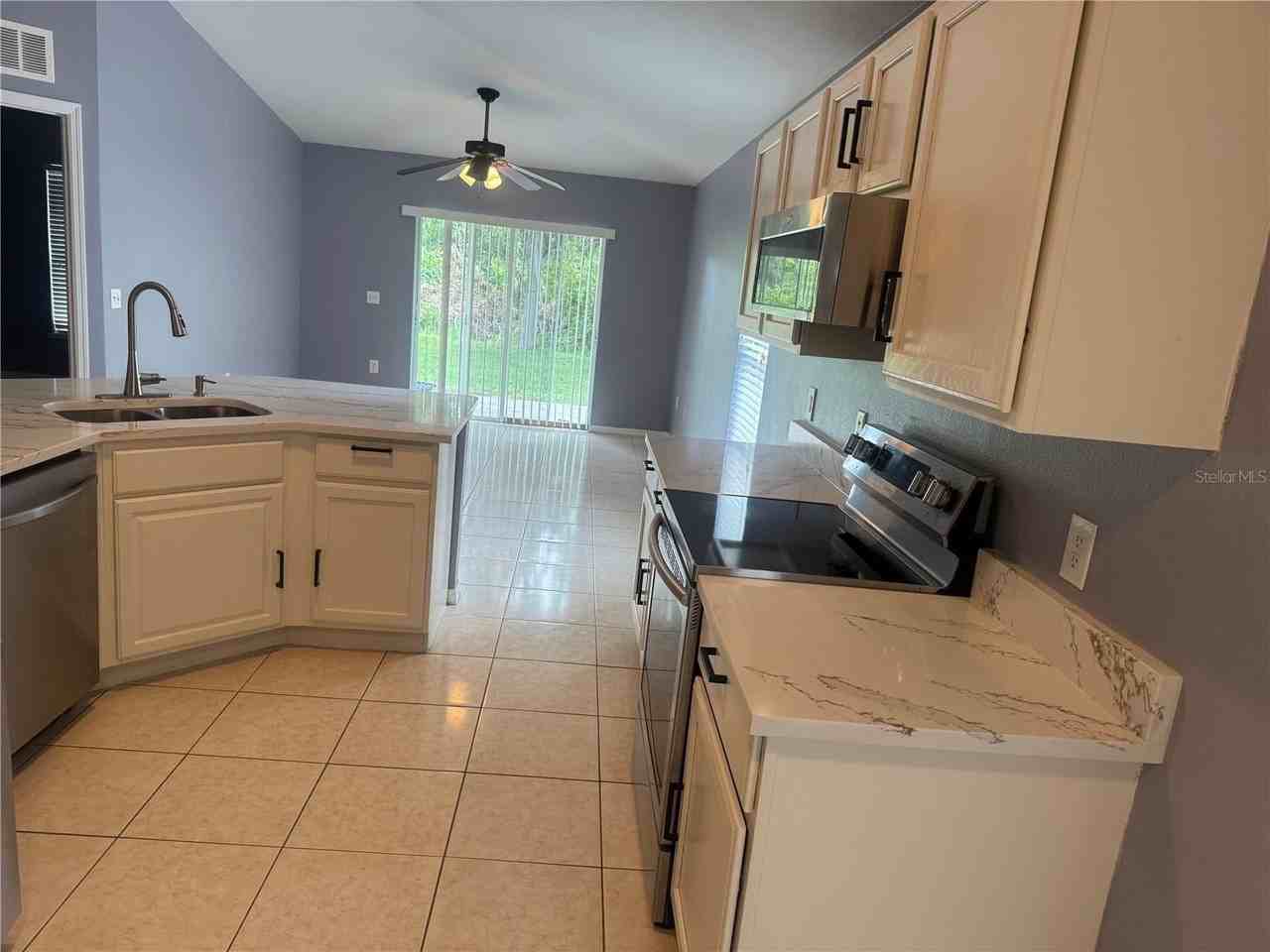 3226 Bellericay Ln - Photo 5 of 19