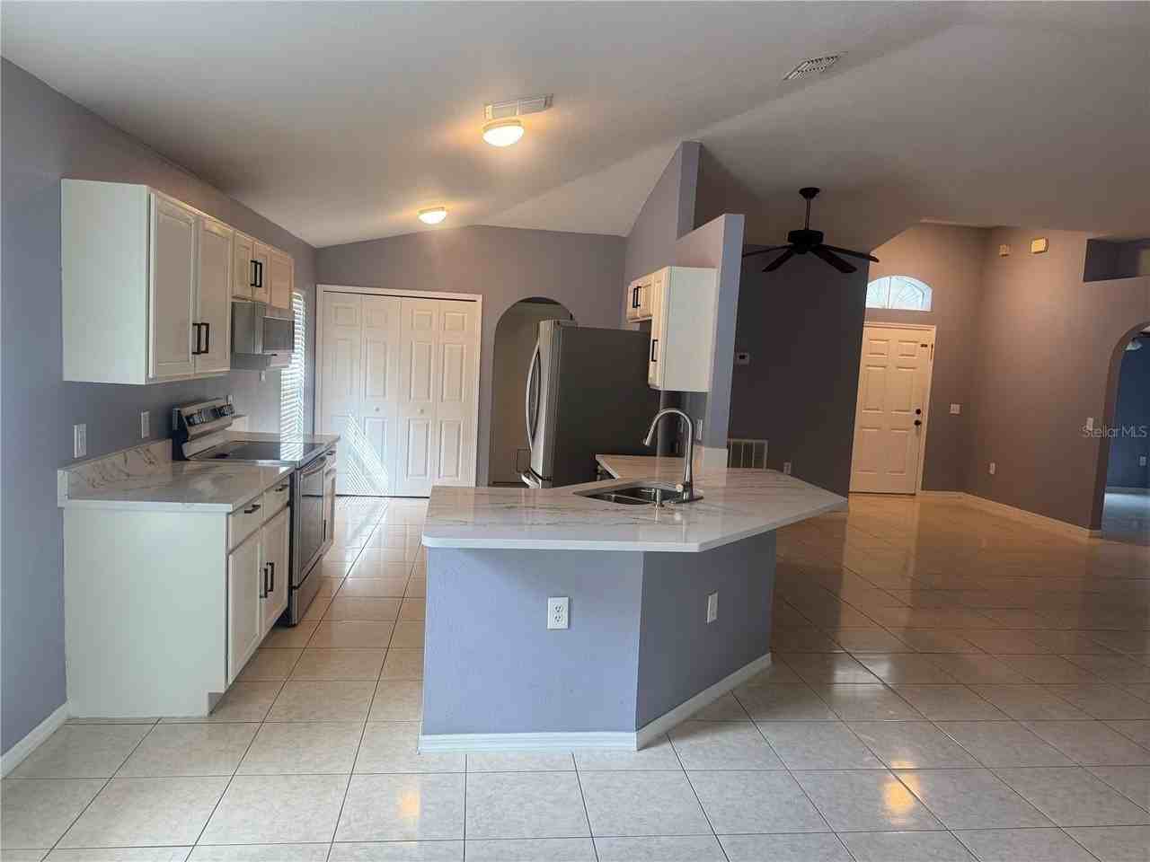 3226 Bellericay Ln - Photo 6 of 19