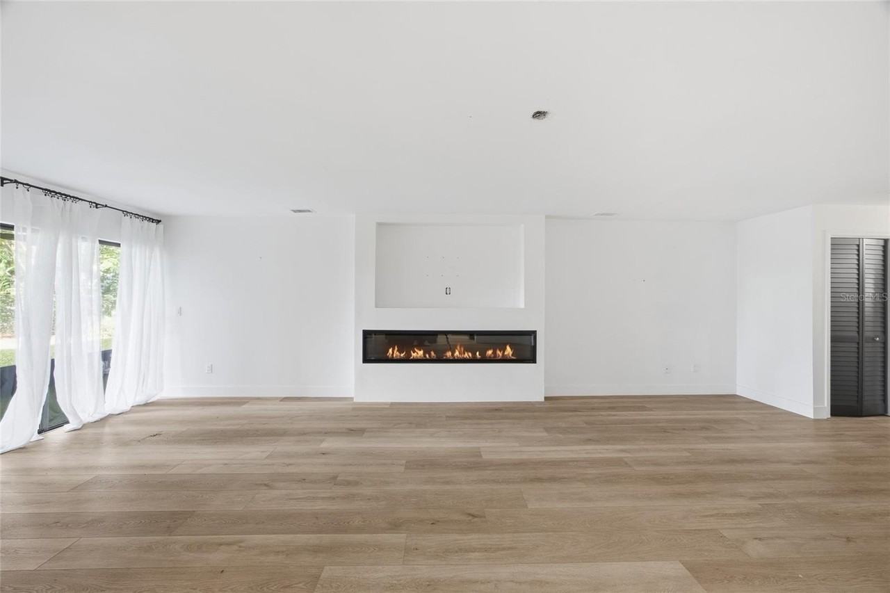 13025 Village Chase Cir - Photo 6 of 30