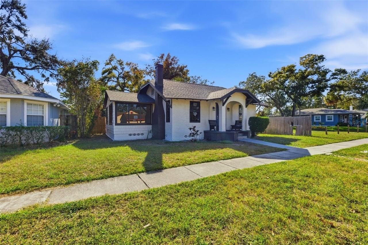 1326 13th Ave S - Photo 3 of 26