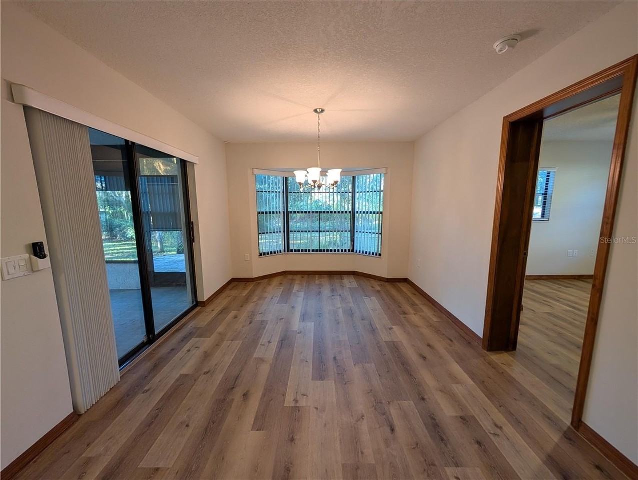 3741 Thornbush Ln - Photo 6 of 32