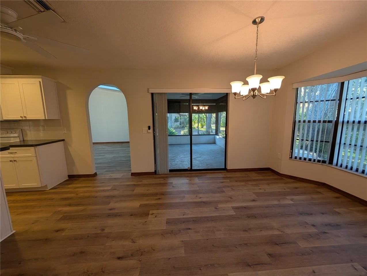 3741 Thornbush Ln - Photo 7 of 32