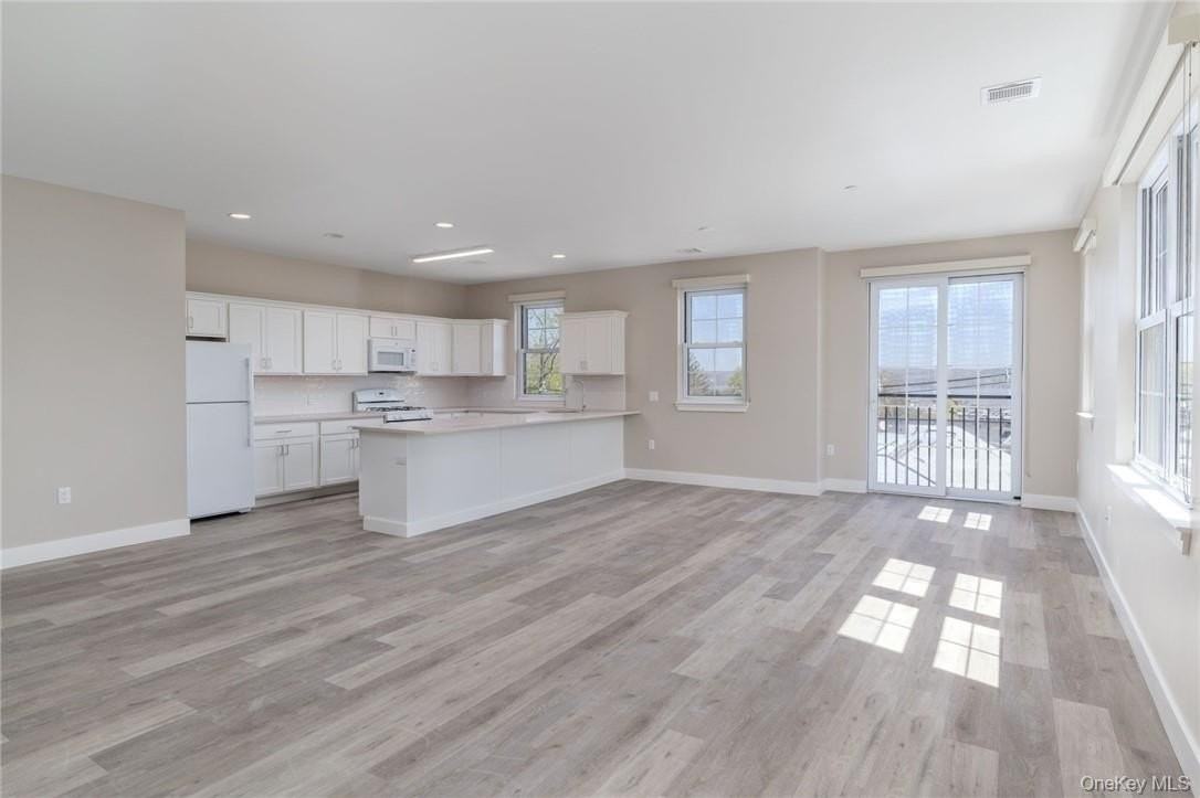 6 N Midland Ave - Photo 4 of 15