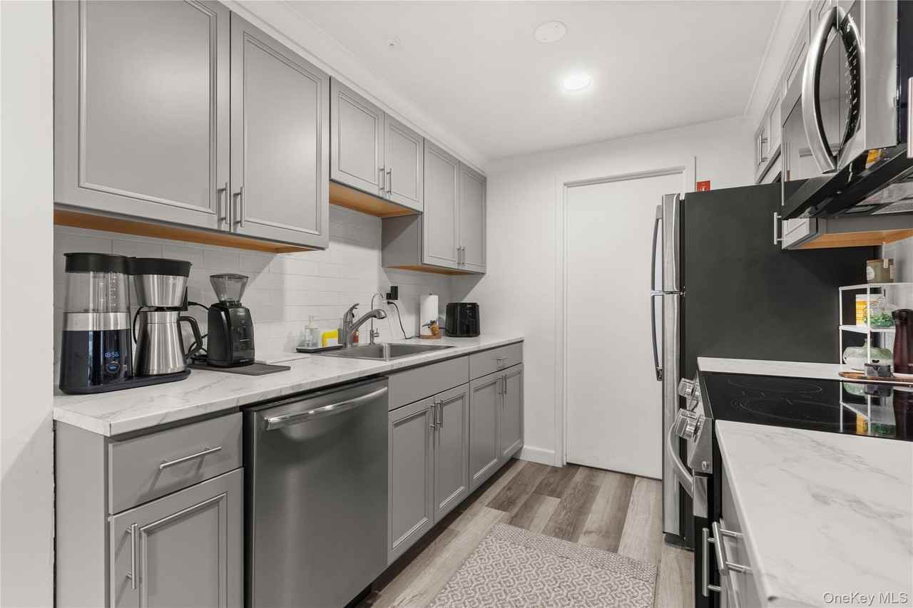 87 Birchwood Rd - Photo 6 of 21