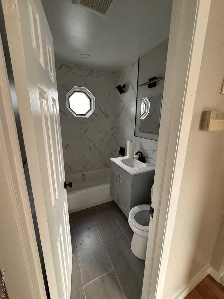 282 16th St - Photo 5 of 9