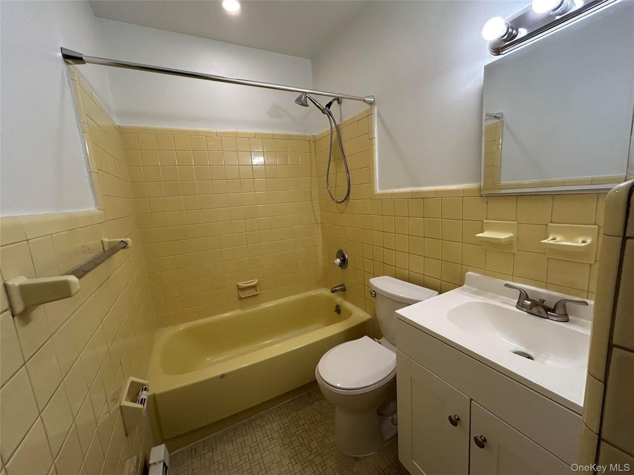 179 Orinoco Dr - Photo 6 of 10