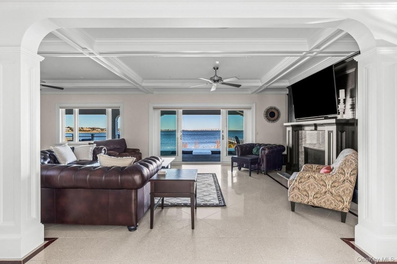 17 Ludlow Ln - Photo 6 of 50