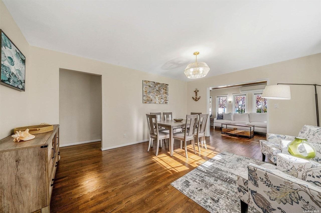 6 Rolling Hill Rd - Photo 4 of 28