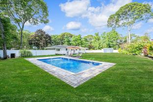 6 Rolling Hill Rd - Photo 1 of 1