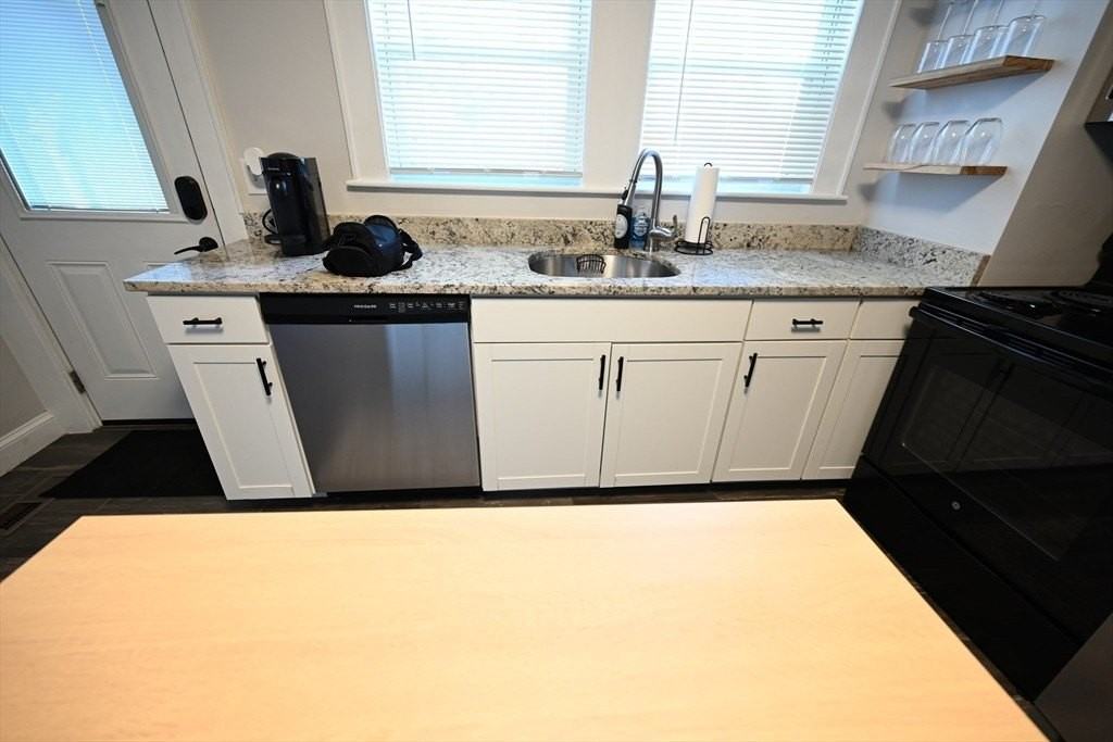 375 E Merrimack St Unit 1 #1 - Photo 7 of 17