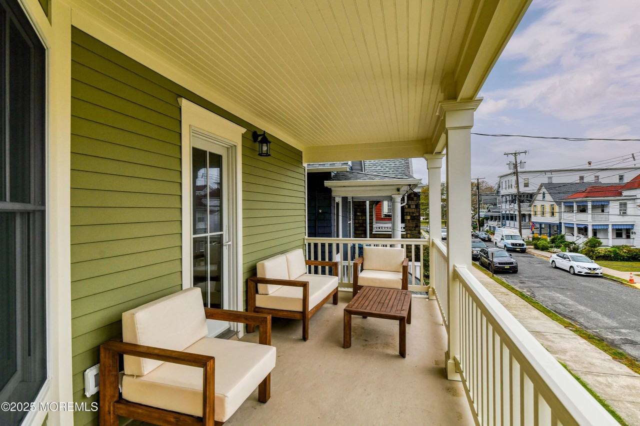 22 Atlantic Ave - Photo 3 of 18