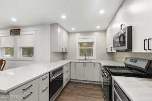 741 Lakehurst Ave - Photo 1 of 1