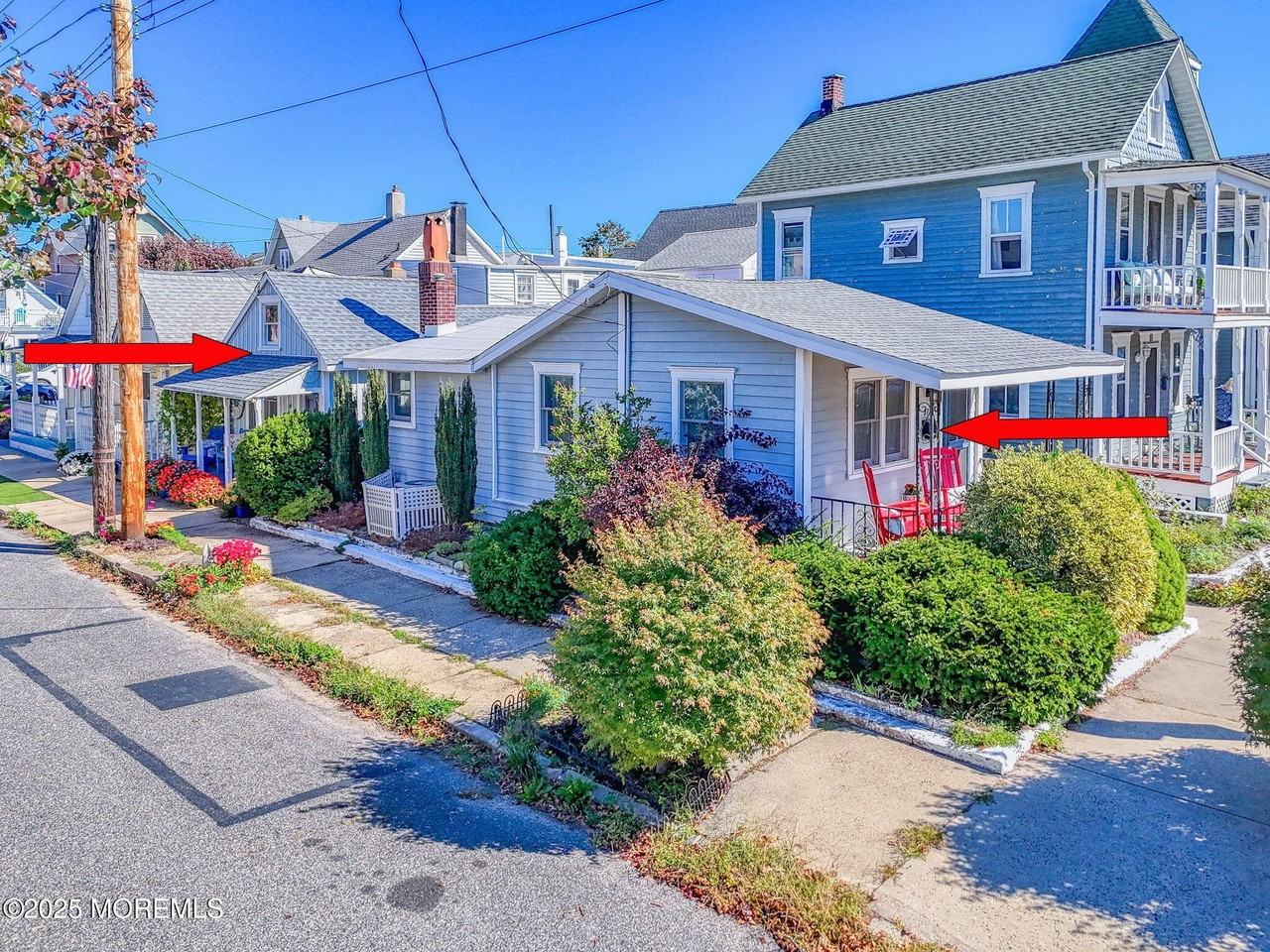 77 Abbott Avenue unit: Front - Photo 2 of 25