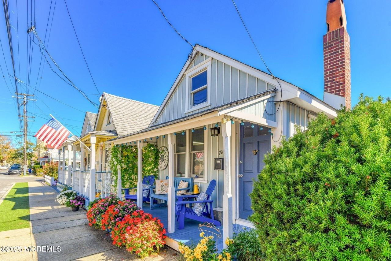 77 Abbott Ave Unit Rear #REAR - Photo 2 of 14