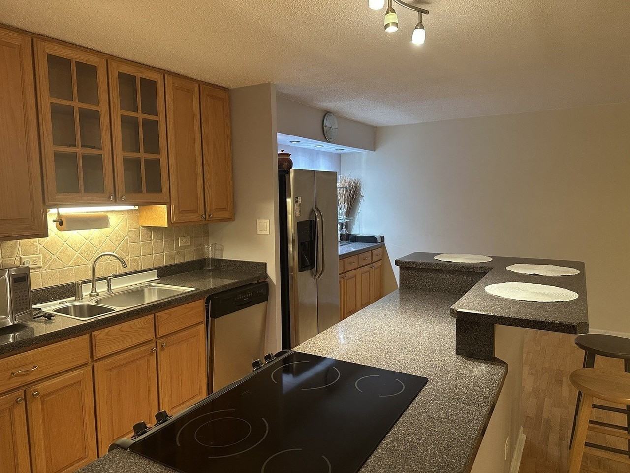 16 E Old Willow Rd Apt 414s #414S - Photo 5 of 19