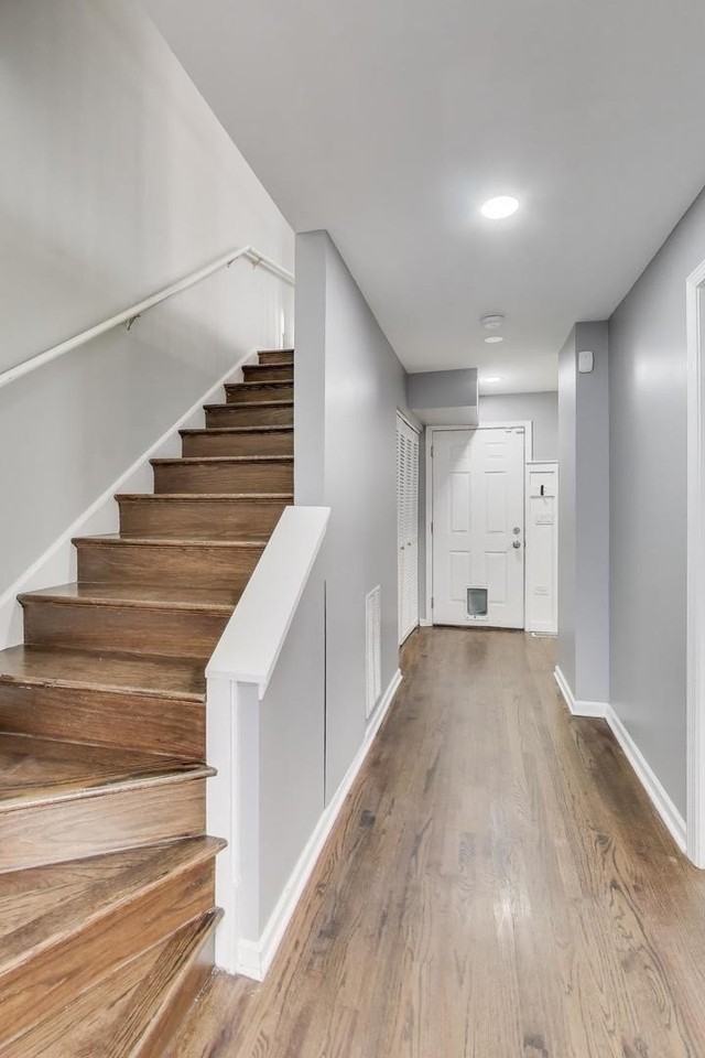 3238 N Kilbourn Ave Unit 1 #1 - Photo 4 of 35