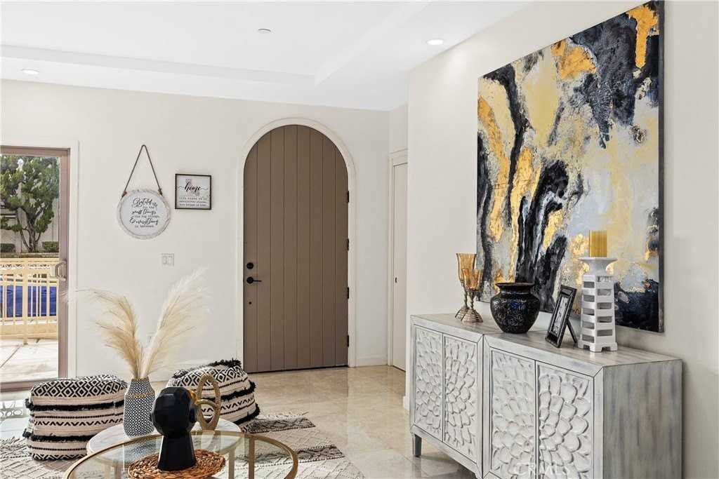 1222 Temple City Blvd - Photo 2 of 14